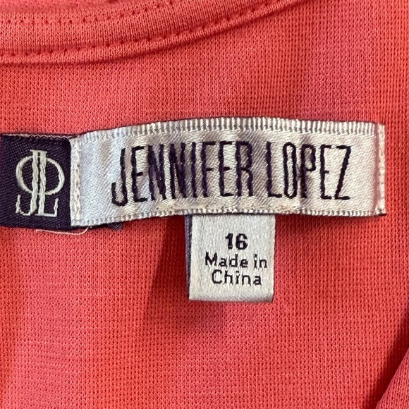 Jennifer Lopez Coral Sleeveless V-Neck Cocktail Dress - Picture 4 of 4